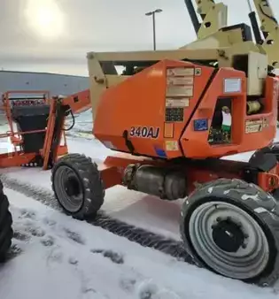 Plataforma Articulada 2017  JLG 340AJ (1)