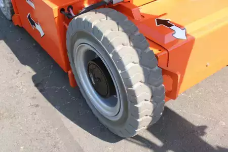 Articulating boom lift 2018  JLG E300AJP (19)