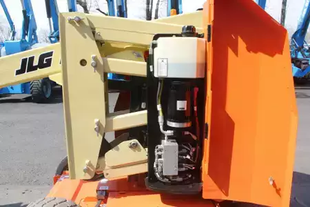 Articulating boom lift 2018  JLG E300AJP (8)