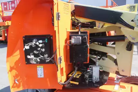 Articulating boom lift 2018  JLG E300AJP (9)