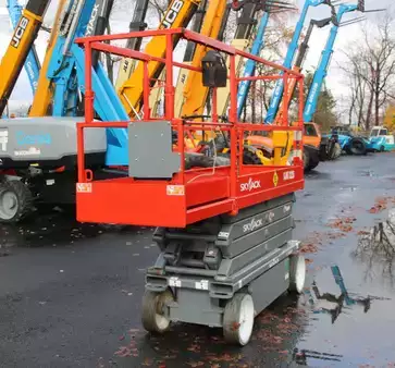Scissor lift 2021  SkyJack SJ3226 (1)