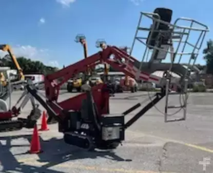 Spider boom lift 2013  Teupen LEO18GT (2)