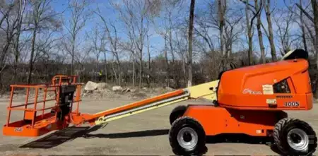 Telescopic boom lift 2016  JLG 400S (1)