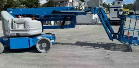 Articulating boom lift 2021  Genie Z40/23NRJ (1)