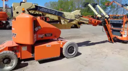 Plataforma Articulada 2017  JLG E400AJPN (1)