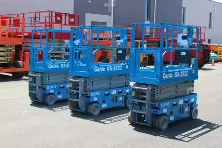 Scissor lift 2022  Genie GS-1932 E-Drive (10)