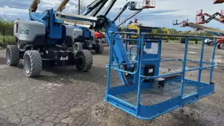 Articulating boom lift 2017  Genie Z60/37FE Hybrid (1)