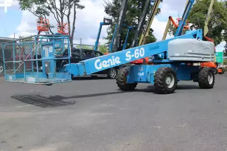 Telescopic boom lift 1999  Genie S60 (2)