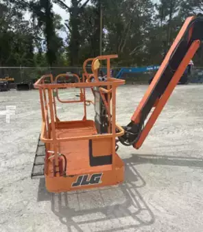 Nacelle articulée 2019  JLG 800AJ (2)