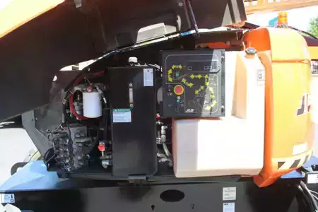 Nacelle articulée 2017  JLG 600AJ (8)