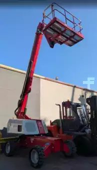 Nacelle télescopique 2023  MEC 45J (2)