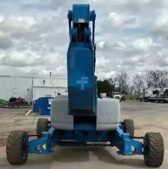 Plataforma Articulada 2015  Genie ZX135/70 (2)
