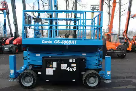 Plataforma de Tijera 2018  Genie GS4069RT (4)