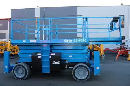 Plataforma de Tijera 2020  Genie GS4390RT (3)