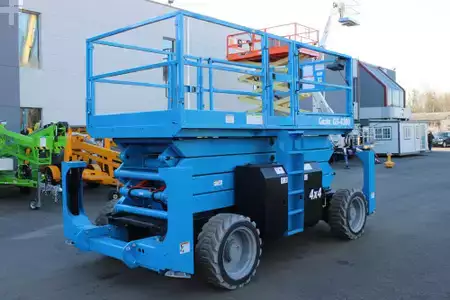 Plataforma de Tijera 2020  Genie GS4390RT (4)