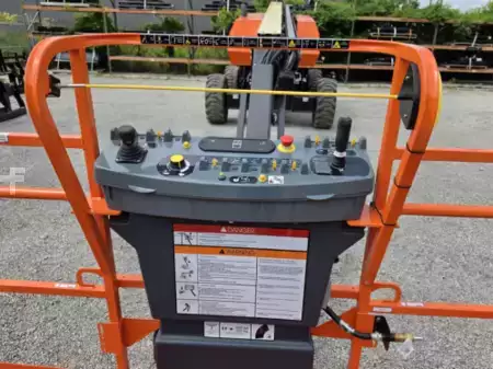 Plataforma Telescópica  JLG 660SJ (3)
