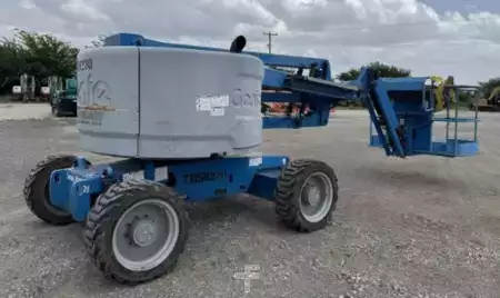 Plataforma Articulada 2017  Genie Z45/25J (1)