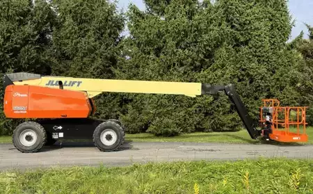 Telescopic boom lift 2026  JLG 660SJ (1)