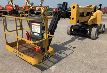 Plataforma Articulada 2018  JLG E450AJ (1)