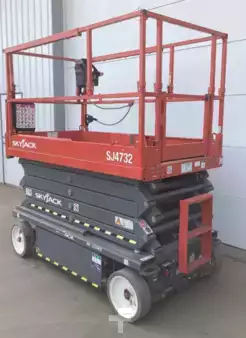Plataforma de Tijera 2023  SkyJack SJ4732 (1)