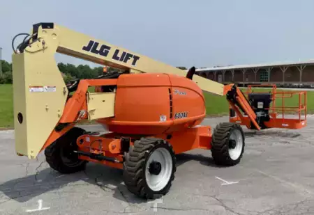 Plataforma Articulada 2018  JLG 600AJ (1)