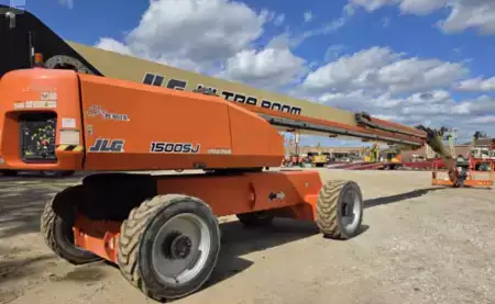 Telescopic boom lift  JLG 1500SJ (1)