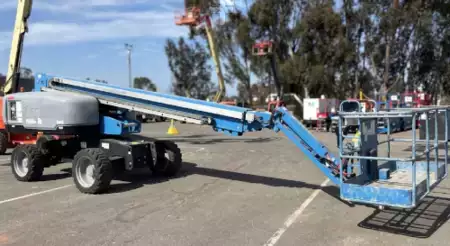 Telescopic boom lift  Genie S65 (1)