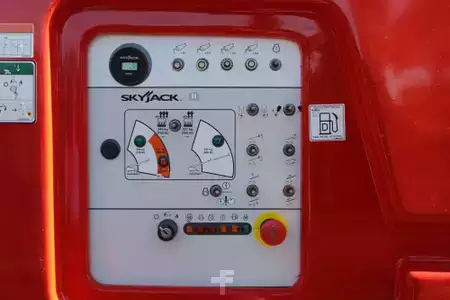 Telescopic boom lift  SkyJack SJ86T (8)