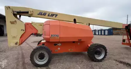 Plataforma Articulada 2017  JLG 800AJ (1)