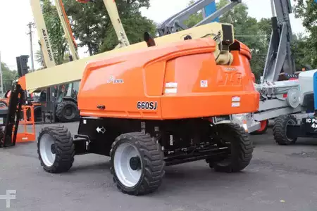 Telescopic boom lift  JLG 660SJ (2)