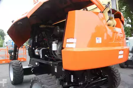 Telescopic boom lift  JLG 660SJ (8)