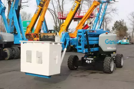 Plataforma Articulada 2023  Genie Z45/25XC (1)