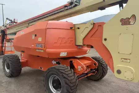 Plataforma Articulada 2020  JLG 800AJ (1)