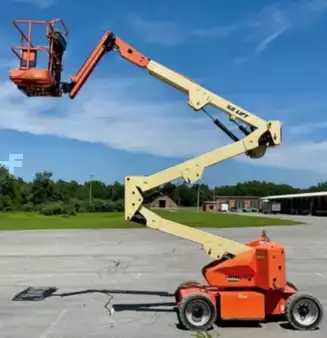 Plataforma Articulada 2016  JLG E450AJ (1)