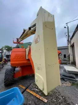 Plataforma Articulada 2006  JLG 800AJ (2)