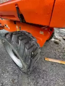 Plataforma Articulada 2006  JLG 800AJ (6)