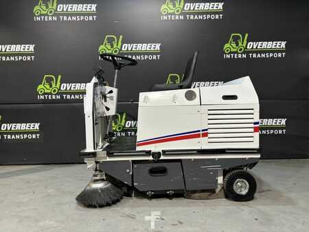 Pedestrian Vacuum Sweeper  Dulevo 75 EH (2)