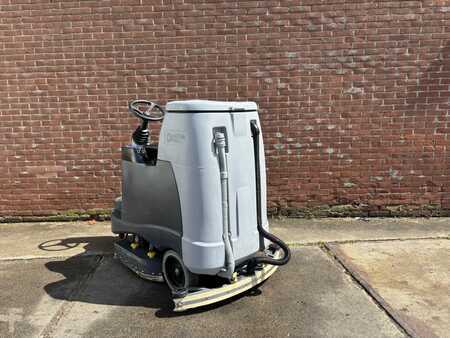 Fregadora automática en húmedo 2019  Nilfisk BR855 (4)