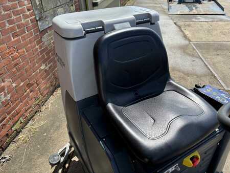 Fregadora automática en húmedo 2019  Nilfisk BR855 (9)