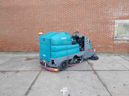 Märkäpesuri  Tennant 8300 (9)