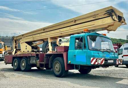 Podnośniki koszowe 1984  Tatra T815, SUB, MP27-1 (12)