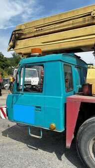 Podnośniki koszowe 1984  Tatra T815, SUB, MP27-1 (16)