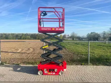 Ollós munka emelvény 2023  Magni ES0607EP | 2023 (7)