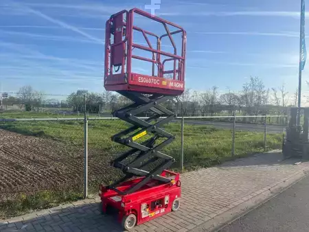 Ollós munka emelvény 2023  Magni ES0607EP | 2023 (9)