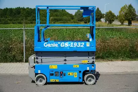Levantamento tesoura 2019  Genie GS-1932 | 2019 (1)