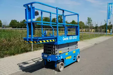 Levantamento tesoura 2019  Genie GS-1932 | 2019 (4)