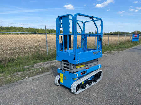 Scissor lift 2022  Fronteq FS0507T Tracked Scissor Lift (2)