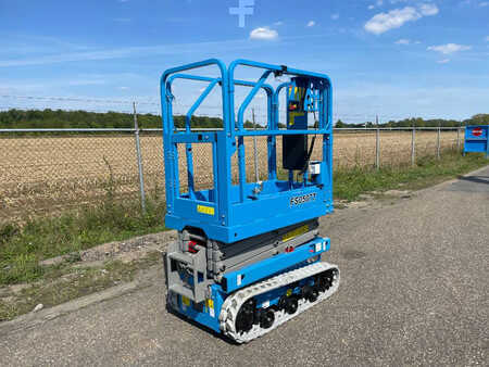 Scissor lift 2022  Fronteq FS0507T Tracked Scissor Lift (5)
