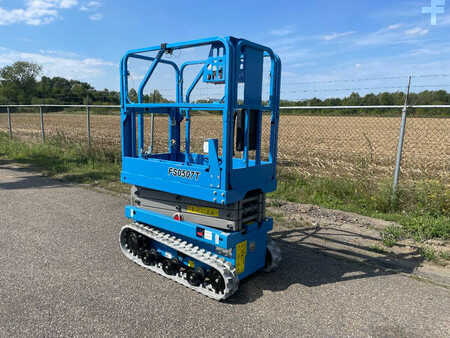 Scissor lift 2022  Fronteq FS0507T Tracked Scissor Lift (6)