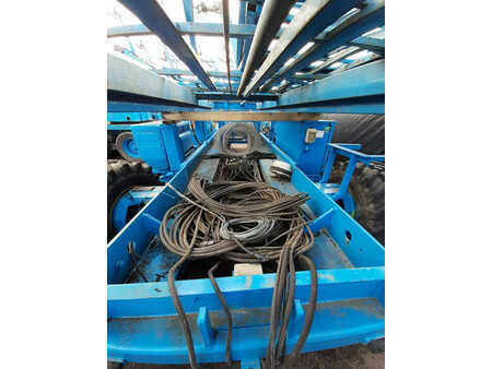 Podnośnik nożycowy 1998  Holland-Lift Megastar G300 DISASSEMBLED (11)